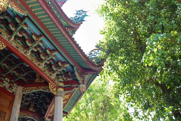 Grondaia di giardini di tempio — Foto Stock