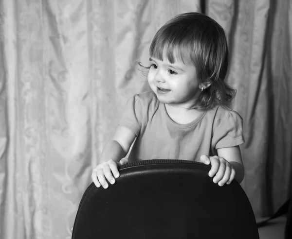 Foto von einem schönen kleinen Mädchen — Stockfoto