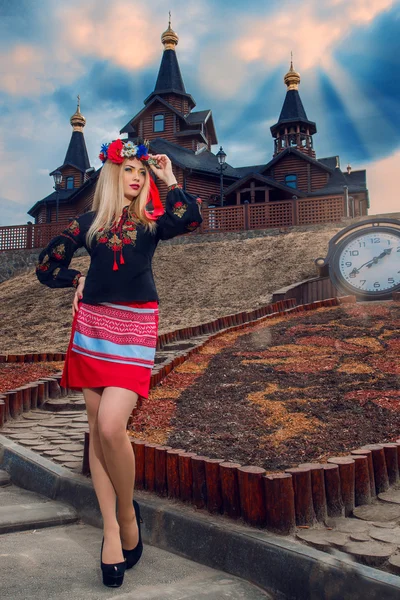 Beautiful girl in Ukrainian national dress posing — Stock Photo, Image