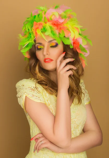 Beautiful girl in a bright wig — Stock Photo, Image