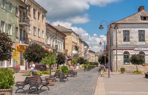 Zolochiv Ukraine 2021 Principale Rue Piétonne Ville Zolochiv Dans Région — Photo