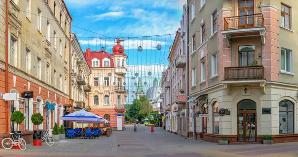 Tarnopol Ukraina 2021 Ulice Zabytkowego Centrum Tarnopola Ukraina Słoneczny Letni — Zdjęcie stockowe