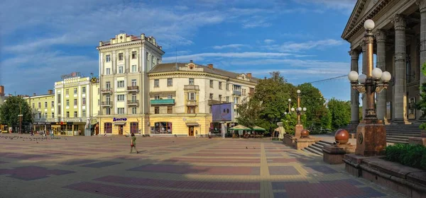Ternopil Ucrânia 2021 Praça Teatro Ternopil Ucrânia Uma Manhã Ensolarada — Fotografia de Stock