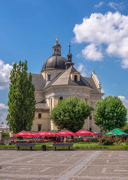 Zhovkva Ukrajna 2021 Szent Lőrinc Templom Piac Téren Zhovkva Város — Stock Fotó