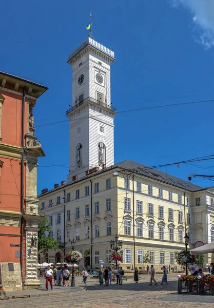 Lviv Ucrania 2021 Ayuntamiento Plaza Del Mercado Lviv Ucrania Día — Foto de Stock