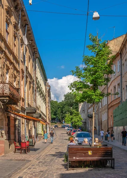 Lviv Ucrania 2021 Calle Casco Antiguo Lviv Ucrania Día Soleado —  Fotos de Stock