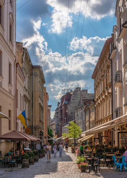 Lvov Ukrajina 2021 Ulice Starém Městě Lvově Ukrajina Slunečného Letního — Stock fotografie
