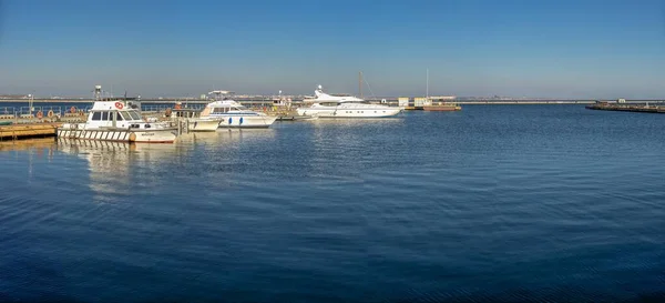 Одесса Украина 2021 Вид Одесского Пассажирского Морского Порта Украине Солнечный — стоковое фото