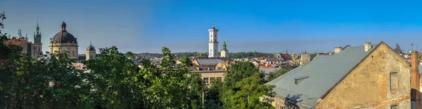 Lvov Ukrajina 2021 Panoramatický Výhled Staré Město Lvov Ukrajina Slunečného — Stock fotografie