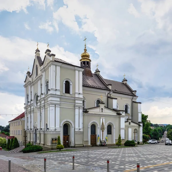 Drohobych Ουκρανία 2021 Καθεδρικός Ναός Της Αγίας Τριάδας Στην Πλατεία — Φωτογραφία Αρχείου