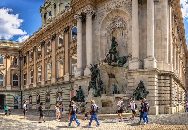 Budapeste Hungria 2021 Lions Yard Buda Castle Palace Budapeste Hungria — Fotografia de Stock