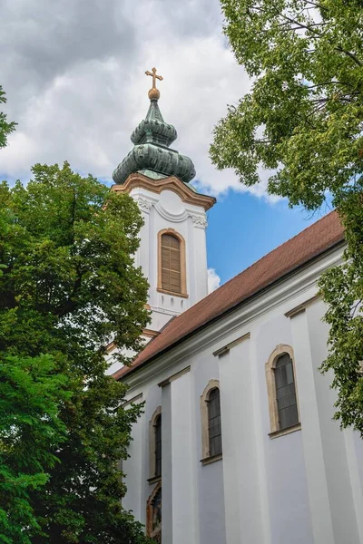 Szentendre Ουγγαρία 2021 Εκκλησία Στο Szentendre Ουγγαρία Μια Ηλιόλουστη Μέρα — Φωτογραφία Αρχείου