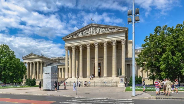 Budapest Ungern 2021 Museum För Konst Budapest Ungern Solig Sommarmorgon — Stockfoto