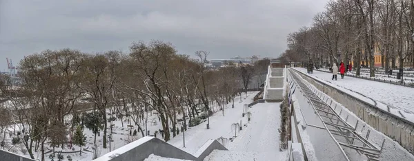 Odessa Ukrajina 2022 Sněžný Zimní Den Oděse Ukrajině Primorsky Boulevard — Stock fotografie