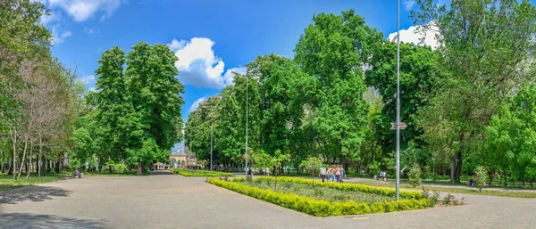 Odessa Ucrania 2022 Preobrazhensky Parque Odessa Durante Guerra Ucrania Soleado — Foto de Stock
