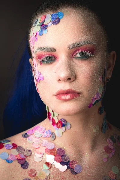 Creative Sandy Face Makeup Girl Colorful Sequins — Stock Photo, Image