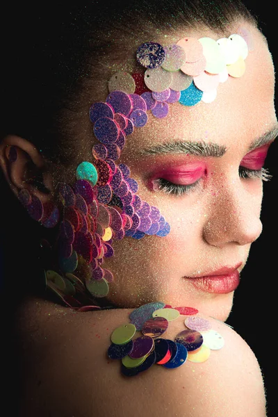 Creative Sandy Face Makeup Girl Colorful Sequins — Foto de Stock