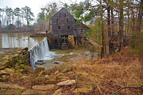 Historic Yates Mill County Park Raleigh Carolina Del Nord Contea — Foto Stock