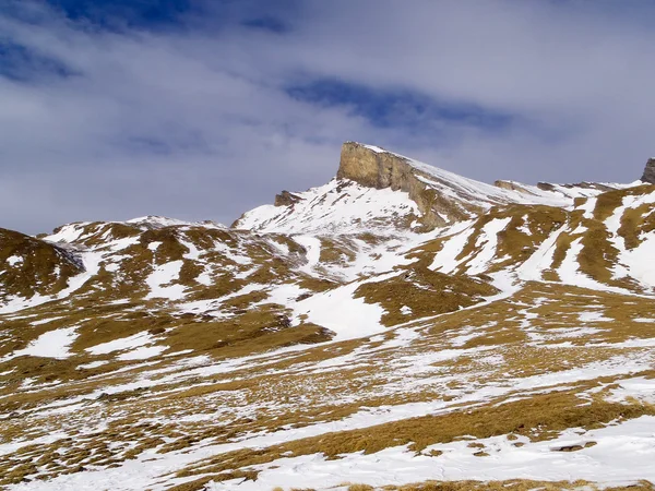 Svizzera - Alpi, san bernardino瑞士的阿尔卑斯山，圣贝纳迪诺 — 图库照片