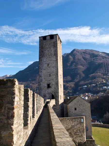 Schweiz, bellinzona slott — Stockfoto