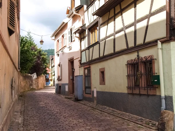 Kaisersberg. Besuch der typischen Straßen der Stadt. — Stockfoto