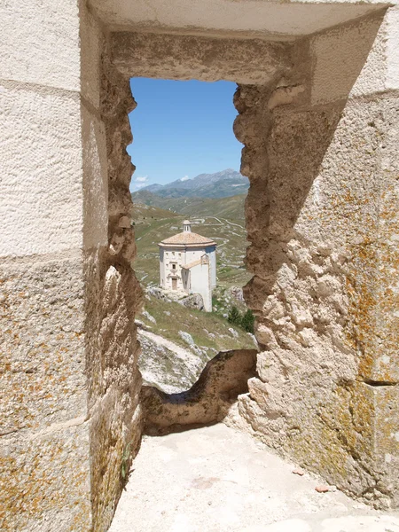 The park of Rocca Calascio, the Castle — Stock Photo, Image