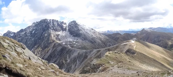 Chodzenie na mountais meran — Zdjęcie stockowe