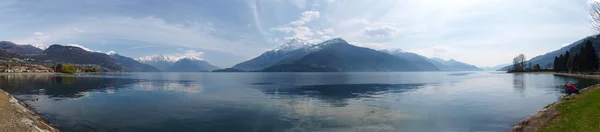 ドンゴの湖の遊歩道からの眺め — ストック写真