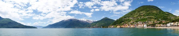 Lago de Como desde el paseo marítimo de Domaso —  Fotos de Stock