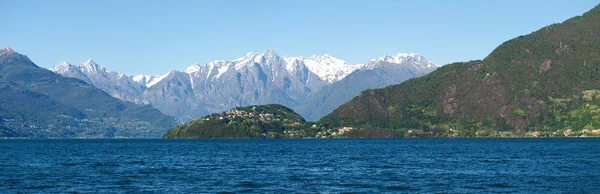 Panorama of the Lake of Como from the Beach — Stock Photo, Image