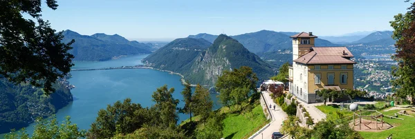 Antigua casa en Monte Bre, Lugano —  Fotos de Stock