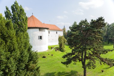 Hırvatistan. Vara Castle? DIN