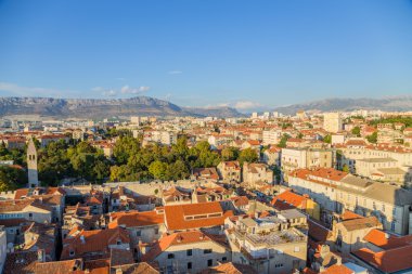 Böl. çan kulesinden göster