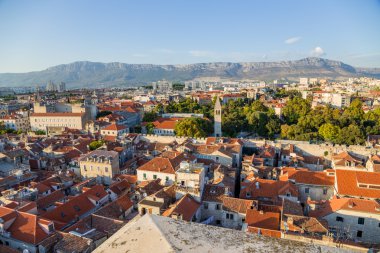 Böl. çan kulesinden göster