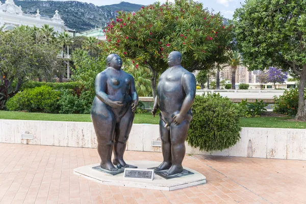 摩纳哥。亚当和夏娃的雕塑 — 图库照片