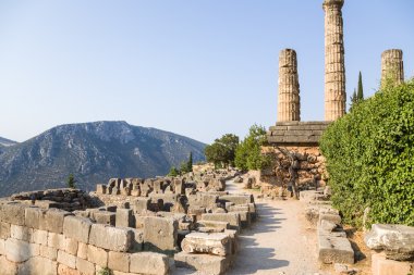Yunanistan delphi. Apollon Tapınağı