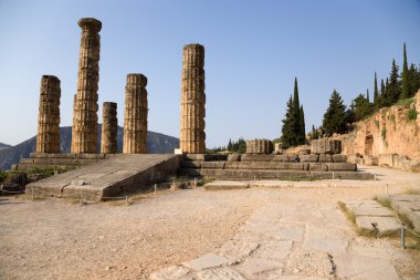Yunanistan delphi. Apollon Tapınağı