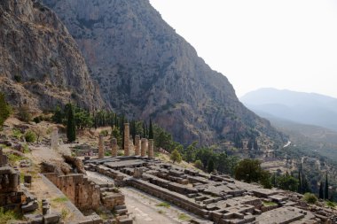 Yunanistan delphi. Apollon Tapınağı