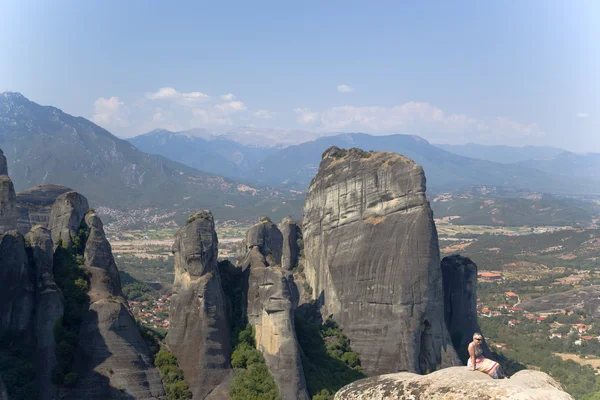 Grecia. Rocce di Meteora (è incluso nella lista del patrimonio mondiale dell'UNESCO ) — Foto Stock