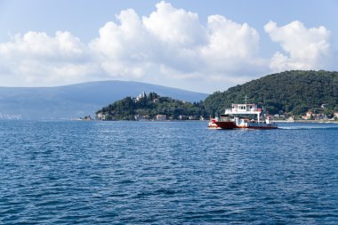 Karadağ. Feribot kotor Bay