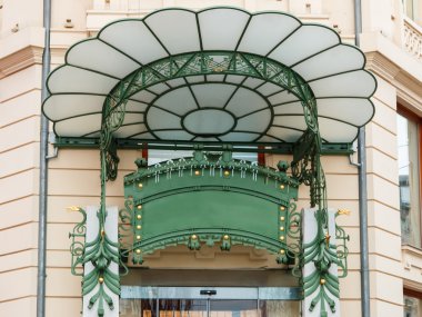 Art Nouveau tarzı giriş