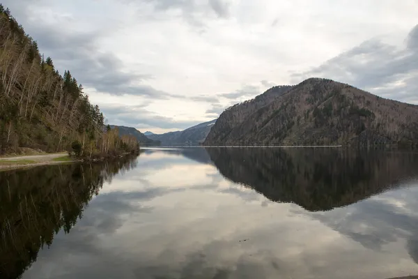 Hermosa Vista Matutina Lugares Salvajes Río Yenisei Siberia —  Fotos de Stock