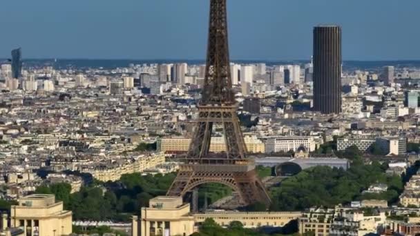 Aerial Drone Distant Sunset View Tour Eiffel Tower Seine River — Vídeo de Stock