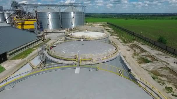 Storage Facility Soy Wheat Grains Harvesting Grain Elevator Aerial View — 图库视频影像