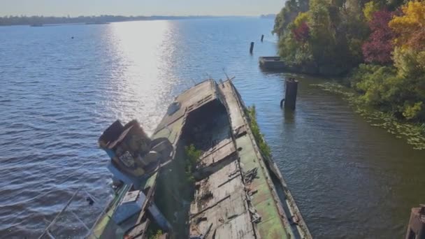 Nave Affondata Sul Fiume Dnepr — Video Stock