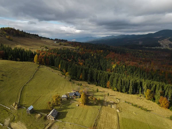 Colinas Verdes Cielo Azul Casas Ucranianas Vista Aérea Del Dron Imagen De Stock