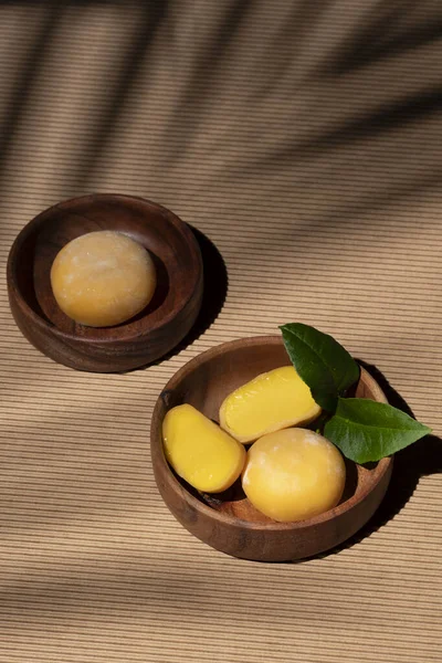 Mochi Ice Cream Light Background Mango Fruit Dessert Wooden Bowl — Stock Photo, Image