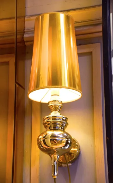 황금 램프 — 스톡 사진