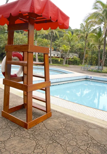 La vista cercana de la piscina — Foto de Stock