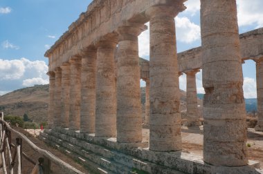 Segesta Tapınağı
